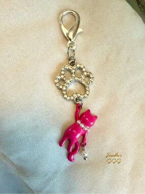 Silver Paw Charm Keychain with Pink Cat Pendant